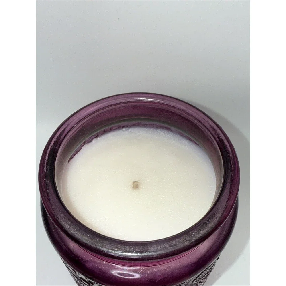 Voluspa Santiago Huckleberry Candle | Large Glass Jar | 18 Oz. | 100 Hour Burn - Picture 2 of 3